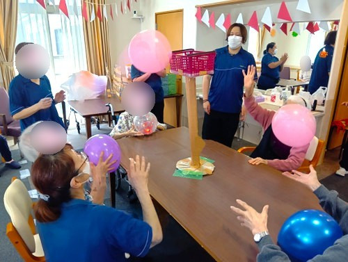 261021142418652_2